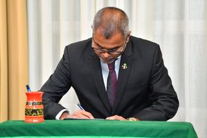 އެންވަޔަރަމަންޓުގެ ސިޔާސީ މުވައްޒަފުން ކުރާނެ މަސައްކަތް ހުންނާނެ