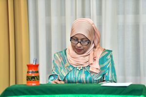 ކެންސަރުގެ ފަރުވާއަށް ފަހު މިނިސްޓަރު ރަމީލާ އޮފީހަށް 