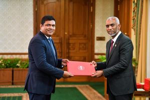 މިނިސްޓަރު އަމީން މަގާމުން އެކަހެރި ކުރަން އެމްޑީޕީން ގޮވާލައިފި