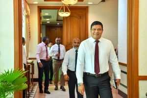 އަމީނަށް ދެ މިލިއަން ރުފިޔާގެ ބަދަލެއްދީ، މައްސަލަ ހައްލުކޮށްފި