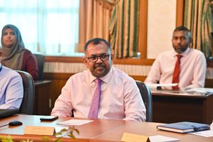 އިންޑިއާ ކިބައިން މާފަށް ނޭދޭތީ ފޮރިން މިނިސްޓަރާ ސުވާލު ކުރަނީ