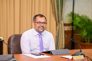 ރަސްމީ ދަތުރެއްގައި ފޮރިން މިނިސްޓަރު ޒަމީރު ބެލްޖިއަމަށް