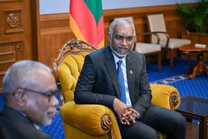 ރިޔާސީ ވައުދާ ހިލާފަށް ޓެކްސް ބޮޑުކުރާތީ އާންމުން ރަތަށް