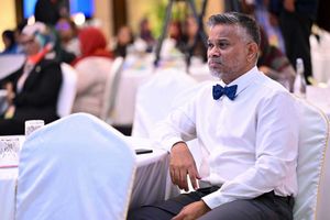 ޕީޖީ އޮފީހުގެ މުވައްޒަފުންނަށް ޕްރޮމޯޝަން ދޭން ފަށައިފި