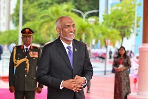 ވިޔަފާރިވެރިންނަށް ފައިސާ ދޭން މުއިއްޒު އެއްބަސްވެއްޖެ