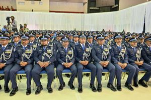 ވަޒީފާ ލިބޭ ރިޓަޔާޑު ފުލުހުންނަށް އިނާޔާތް ނުލިބޭ ގޮތް ހަދައިފި