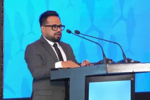 މިފްކޯއަށް އާމްދަނީ ލިބޭނެ އިތުރު ގޮތްތައް ހޯދަންޖެހޭ: ސީއީއޯ