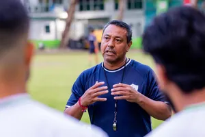 Solano Targets Strong Start as Pakistan Prepare for Bangladesh
