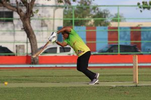 ކްރިކެޓް ކާނިވަލް: މީރާ އާއި ޕޮލިސް އަށް މޮޅެއް