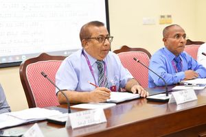 އިލެކްޝަންސް ކޮމިޝަނުން ނޫސްވެރިން ތަމްރީނު ކުރުން؛ "ބޮޑު ޖޯކެއް"