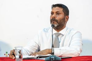 ބައިނަލްއަގުވާމީ ފެންވަރުގެ ބީޗް ގޭމްސް އެއް ބޭއްވުމަކީ އަމާޒެއް