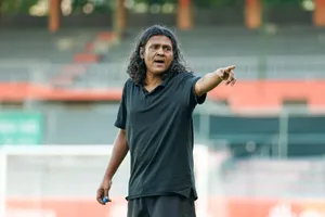 އެފްއޭއެމް ރީޖަނަލް ލީގުގައި އޭދަފުށީ ޓީމުގެ ކޯޗަކަށް ކުޑަ ހީނާ  