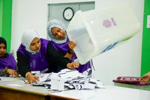 މައްސަލަ ޖެހުނު ދ. މީދޫގެ ފޮށި މިއަދު އަލުން ގުނަނީ 