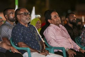 މަޖިލިސް ރައީސްގެ ހޫނު ބަހުގެ ހަމަލާއެއް ކުރީގެ ރައީސް ޔާމީނަށް