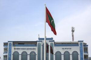 ޔާމީން ހޯދަން ގިނަ އަދަދެއްގެ ސީސީޓީވީ ފުޓޭޖޫ ދިރާސާ ކުރަނީ