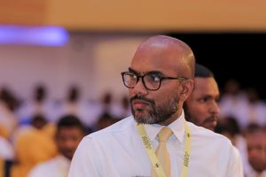 މާލީ ގޮންޖެހުންތައް ބޮޑުވަނީ ސަރުކާރުގެ އަމަލުތަކުން: އަމީރު
