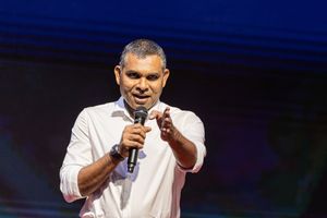ފައިސަލްއާއެކު މަސައްކަތް ކުރަން ފަސޭހަ، އިތުބާރު ކުރެވޭ: ރައީސް