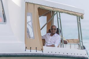 ކެމްޕޭނުގައި ރައީސް ސޯލިހު 100 ރަށަށް 