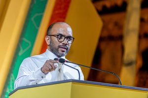 އެއާޕޯޓަށް ބޭނުންވާ 80 މިލިއަން ޑޮލަރު އޮތީ ހަމަޖެހިފައި: އަމީރު