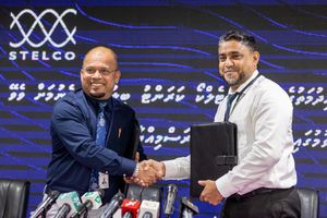 ދެ ބިލު އެއްކޮށްލުމުގެ އެއްބަސްވުމުގައި ސޮއިކޮށްފި