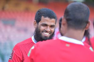 ޓްރެއިނިން ކޭމްޕާ މެދު ހިތްހަމަޖެހޭ: އަކޫ 