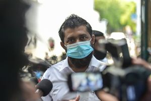 މުއިއްޒަށް ގަޒްފު ކުރި ކަމަށް ބުނެ އާސިފްގެ މައްސަލަ ބަލަނީ