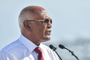 ވެކްސިން ލިބިފައިވާތީ ސްޕަޓްނިކް ހޯދުން ހުއްޓާލައިފި