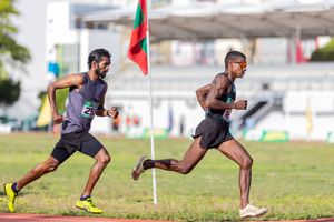 އައިއޯއައިޖީ އަށް ތައްޔާރުވާން އެތުލެޓިކްސް އިން ބޮޑު ސްކޮޑެއް
