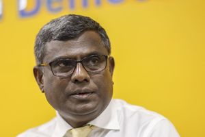 ކޮންގްރެސްއަށް ގަވައިދާ ހިލާފަށް ބަޔަކު ގެނައި ވާހަކަ ދޮގުކޮށްފި