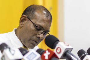 ސީދާ ޖަވާބުތައް މަދު، ބަރުލަމާނީގެ ދިފާއު ވެސް ބަލިކަށި