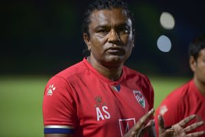 އެންމެ ފުރިހަމަ އަށް ތައްޔާރުވެލަން ސުޒޭން އެދުނީ ބޮޑު ސަޕޯޓަކަށް