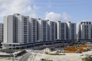 Sale of Vinares apartments suspended