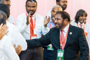 ޖޭޕީގެ ރިޔާސީ ކެންޑިޑޭޓު ކަމާއެކު ކޯލިޝަން ހެދުމުގެ ބާރު ގާސިމަށް