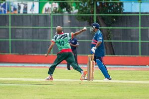 Maldives Veterans Cricket Team to play against a British team 