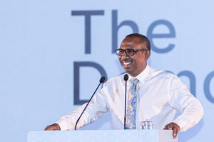 އަމާޒަކީ ވަރަށް އަވަހަށް މުއިއްޒު ވެސް ވެރިކަމުން ބޭލުން: އާޒިމް