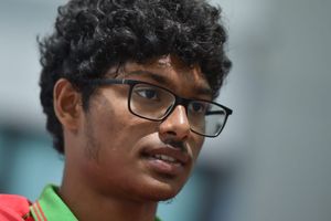 އާން، އަމިއްލަ އަތުގައި އޮތް ރެކޯޑެއް އާ ކޮށްފި 