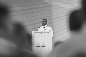އަމީރު ދިއްފުށީގައި ހުންނަ ގޭގައި ހުޅުޖަހާނެ ކަމަށް ބުނެފި