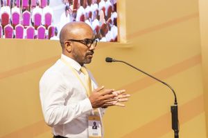 ސަރުކާރުން ޓޫރިޒަމަށް ވަނުމަކީ ގެއްލުން ބޮޑު ސިޔާސަތެއް: އަމީރު