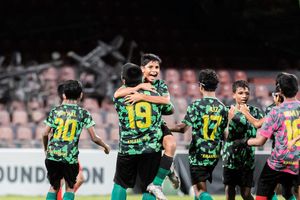 ފައިނަލުގައި ކަލާފާނާއި އަހުމަދިއްޔާގެ ކުރިމަތިލުމެއް