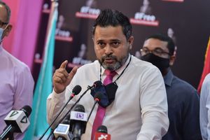 ފާސްކުރީ މަކަރުވެރި، ދަރަނި ބޮޑު، އިލެކްޝަން ބަޖެޓެއް: ޝިޔާމް