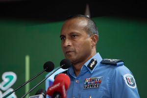ފުލުހަކަށް އިންޒާރުދިން ގުރޫޕަކަށް ސީޕީގެ ވަރުގަދަ އިންޒާރެއް