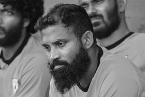 ފުޓްބޯޅަ ލެޖެންޑް ބަކާ ނިޔާވެއްޖެ 