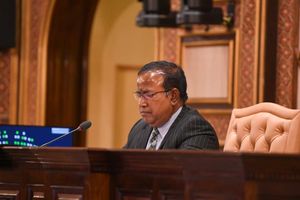 "ސުޕްރީމް ކޯޓު ބަދަލުކުރާ ސަރުކާރުތައް ދެމިއޮތްތޯ؟"