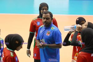 އިންޑިއާ އަތުން ބަލިވިޔަސް ރާއްޖޭގެ ކޯޗު ފާހަގަކުރީ ކުރިއެރުން