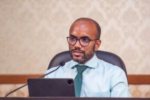ބަޔާންތައް ސިއްރުކުރުމަކީ ފަހަތަށް އެޅޭ ފިޔަވަޅެއް: އަމީރު