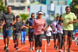 ފަސްޓްލޭޑީ ފަޒްނާއާއެކު އޭޑީކޭ ޗެރިޓީ ރަން ފަށައިފި 