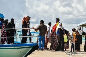 ތިނަދޫ ރަށްވެހިކަން ދޫކޮށްލާނަމަ 5000 ރުފިޔާ ނަގާ މައްސަލަ ބަލަނީ