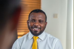 އާ މޫނެއް ނޫން، ރާޝިދު މި ކިޔައިދެނީ އޭނާ ހޮވަންޖެހޭ ސަބަބުތައް