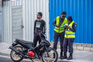 ވަޔޮލޭޝަން ސްޓިކާއެއް ނުޖަހާނަން؛ ކުރާނީ ޓޯ: ފުލުހުން