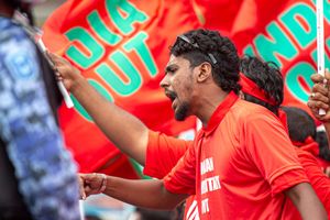 ހުކުރު ދުވަހު އޮންނަ އިދިކޮޅު ހަރަކާތް ހުއްޓުވާނެކަމުގެ އިންޒާރު